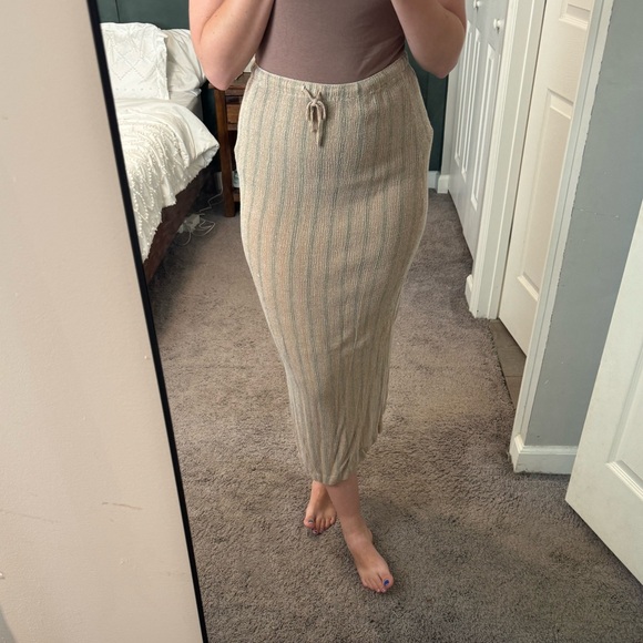 Liz Claiborne striped fitted skirt - Picture 2 of 5